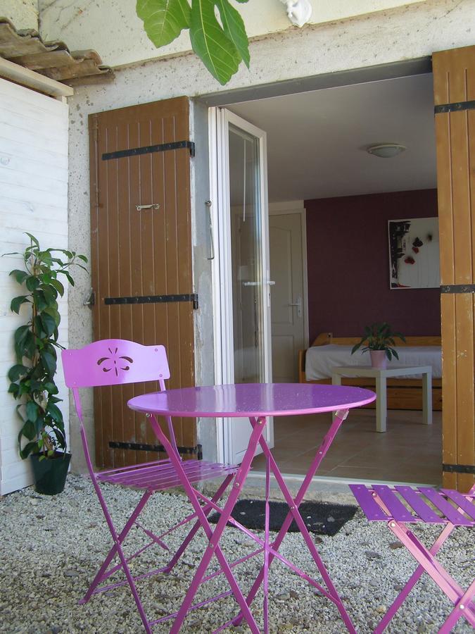 Le Bord De L'Eau Bed & Breakfast Sainte-Terre Exterior photo
